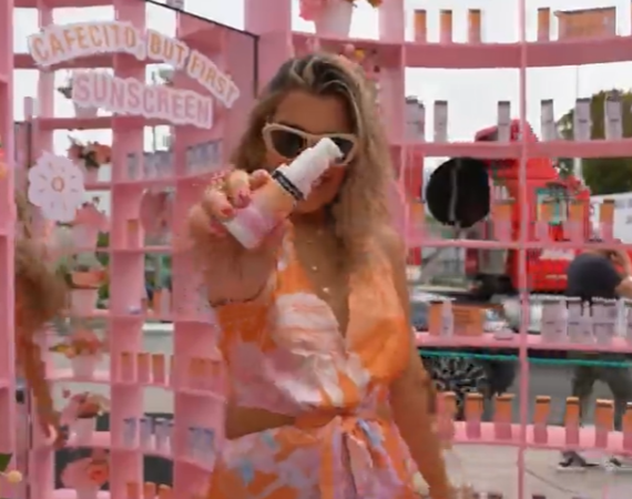 Neutrogena - Cafe Versailles Campaign